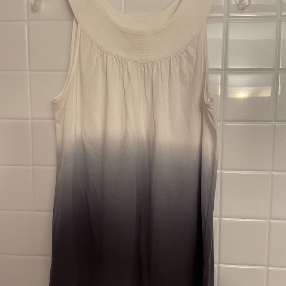 Express sleeveless blouse (tunic) size S, white and gray. Loose fitting - Picture 12 of 17